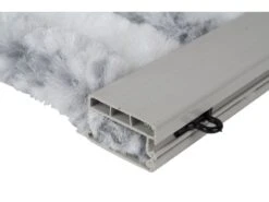 Arisol Vliegengordijn 'kattenstaart' Grijs-wit 10 Arisol Vliegengordijn 'kattenstaart' Grijs-wit -Sporten Buiten Kamperen 17 3 arisol vliegengordijn kattenstaart 185x56 cm grijs wit 5309655