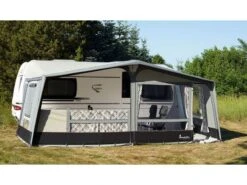 Isabella Caravanvoortent Commodore Dawn 300 -Sporten Buiten Kamperen 4 1 isabella caravanvoortent commodore dawn veranda isacommodawn