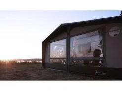 Isabella Caravanvoortent Commodore Dawn 300 -Sporten Buiten Kamperen 4 2 isabella caravanvoortent commodore dawn sfeer isacommodawn